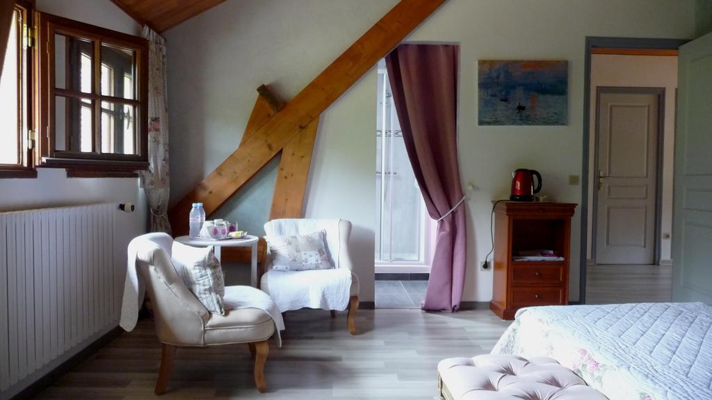 Maison D'Hotes Les Coquelicots Ζιβερνί Εξωτερικό φωτογραφία